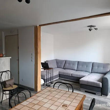 Superbe Appartement F3 Situe Au Centre Ville La Charité-sur-Loire Exterior foto